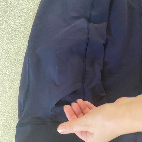 Lululemon 🍋 Pace Rival Crop 22 Navy blue leggings size 10 - Picture 4 of 5